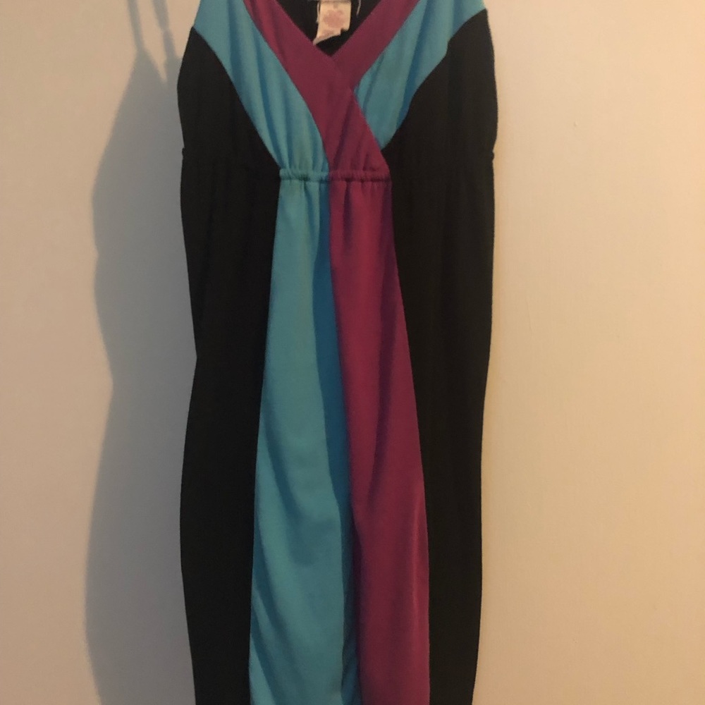 Cute top for a date night or an outing!